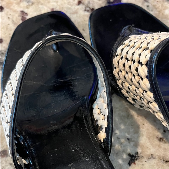 Tory Burch Black and Cream Checkered sandals - Picture 6 of 13